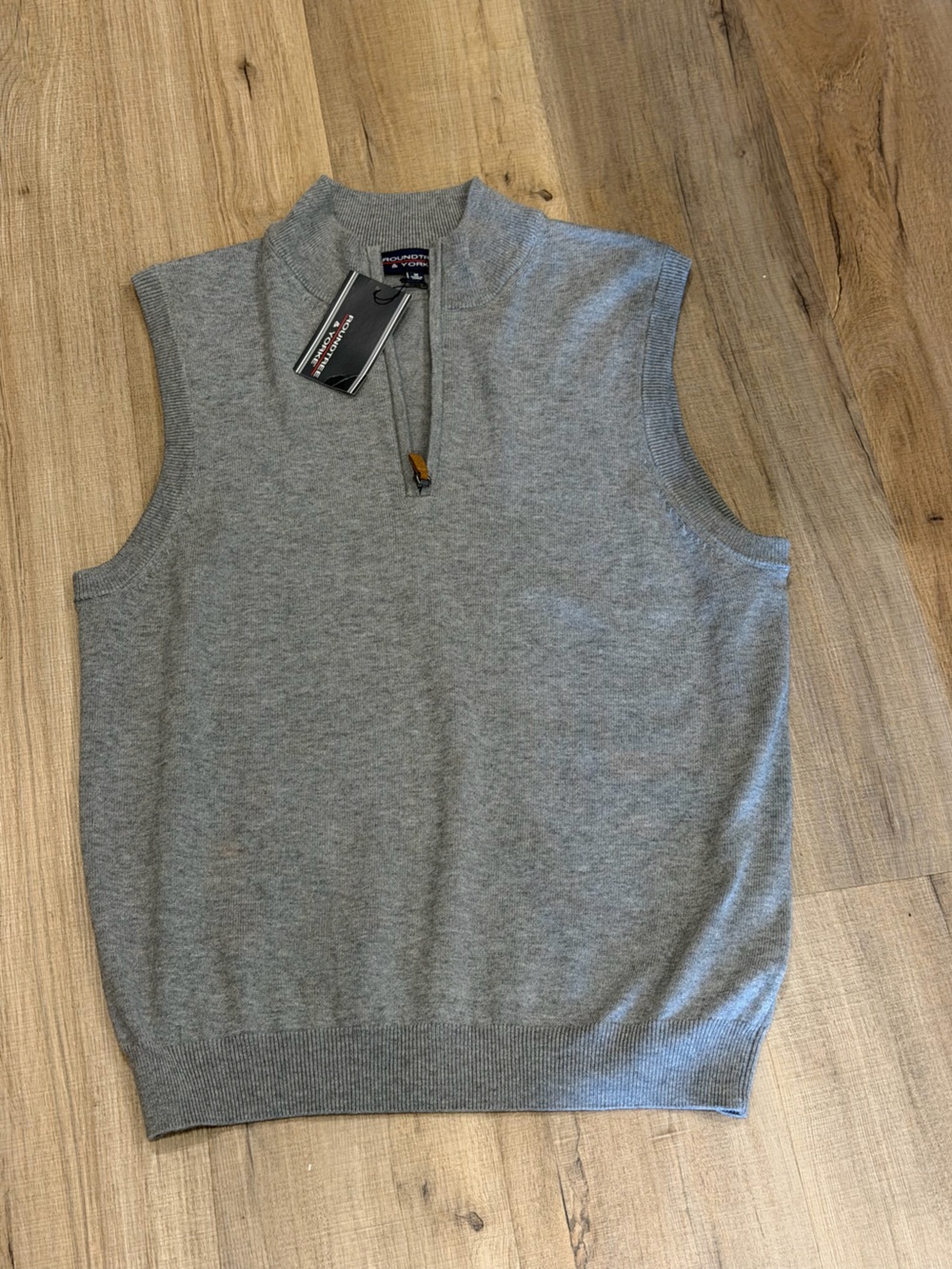 Roundtree & Yorke Gray Sleeveless Knit Vest